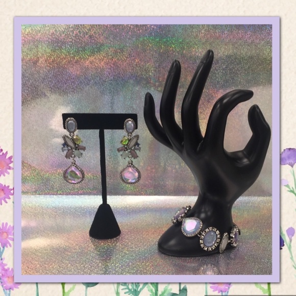 ⬇️$67 Antique  Statement Earrings & Bracelet Set - Picture 1 of 6
